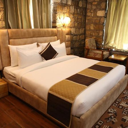 Granny's Den Resort Rājpur Eksteriør billede