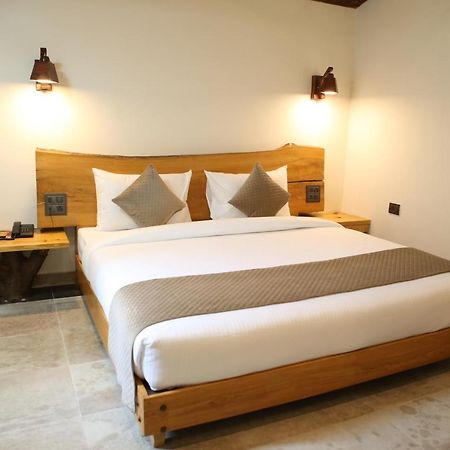 Granny's Den Resort Rājpur Eksteriør billede