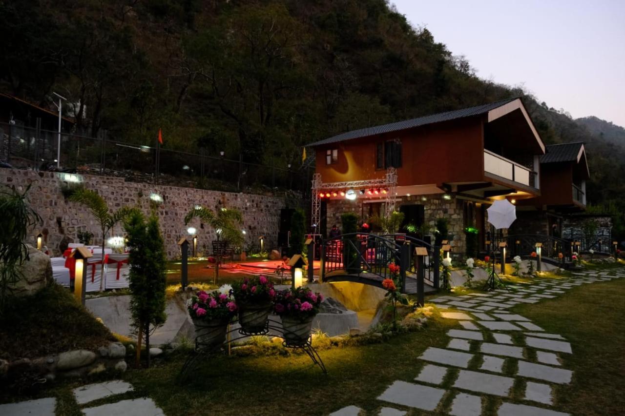 Granny's Den Resort Rājpur Eksteriør billede