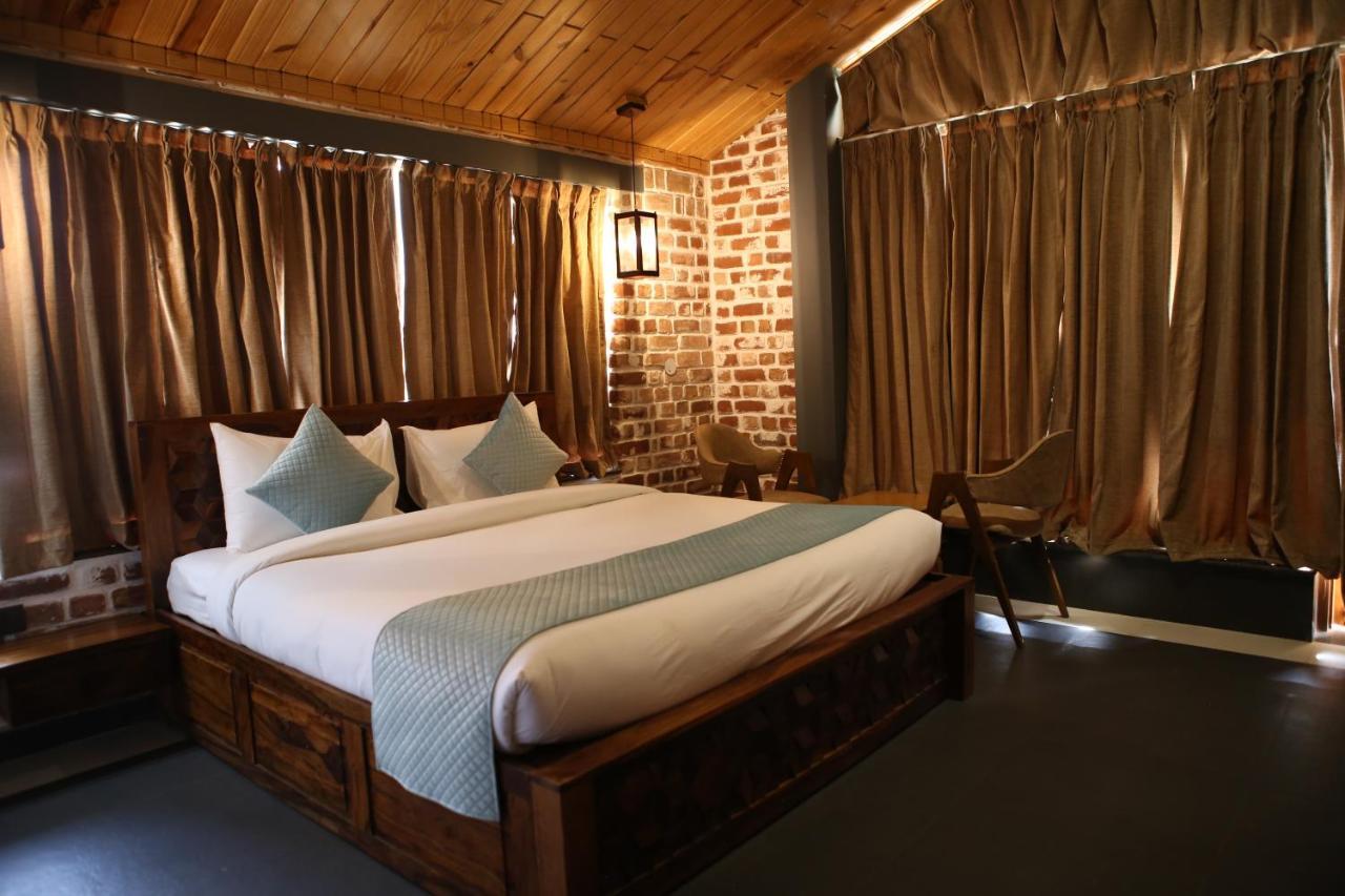 Granny's Den Resort Rājpur Eksteriør billede