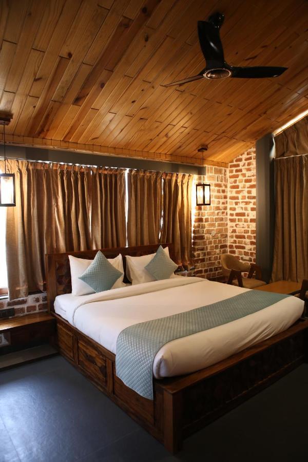 Granny's Den Resort Rājpur Eksteriør billede