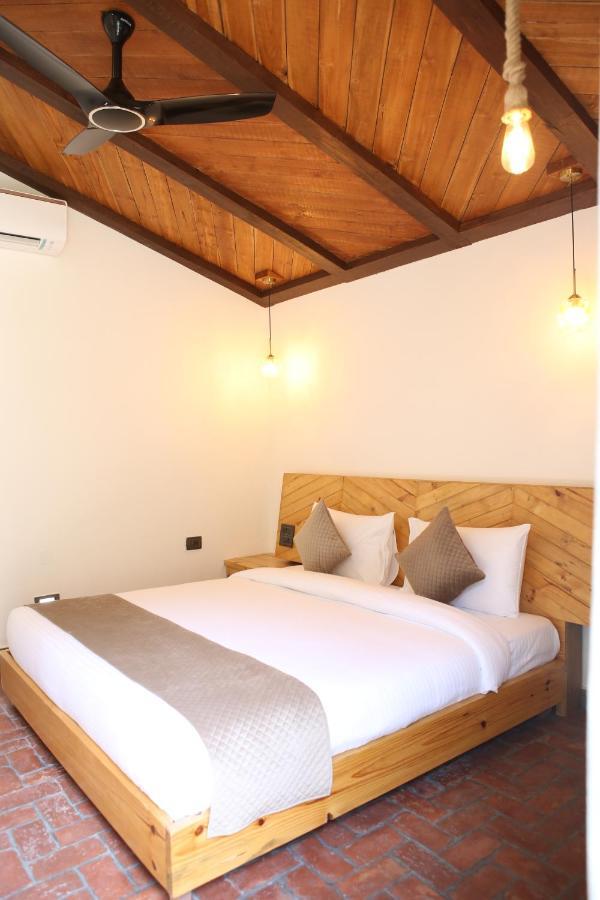 Granny's Den Resort Rājpur Eksteriør billede