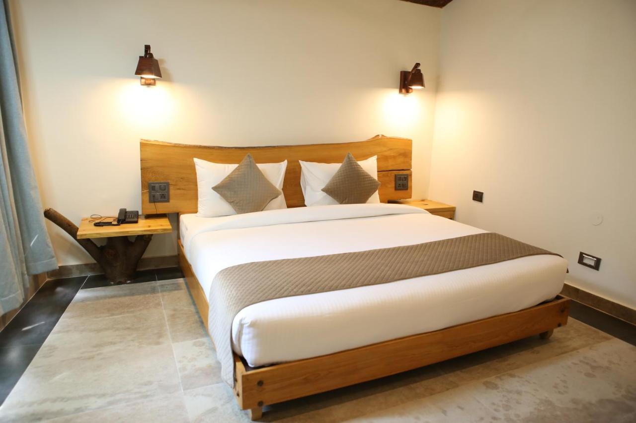 Granny's Den Resort Rājpur Eksteriør billede